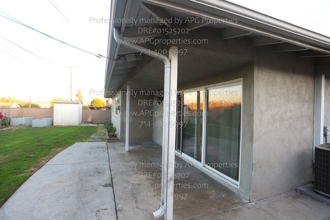 Building Photo - 1041 Brightwood St