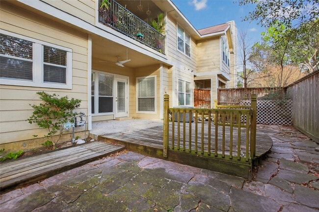 Building Photo - 15 S Avonlea Cir