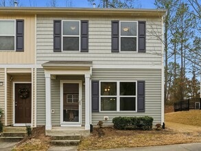 Building Photo - 8538 Quarton Dr