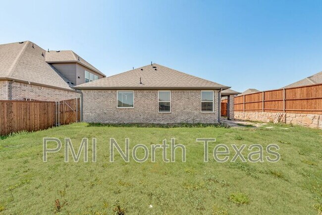 Building Photo - 512 Tartane Dr