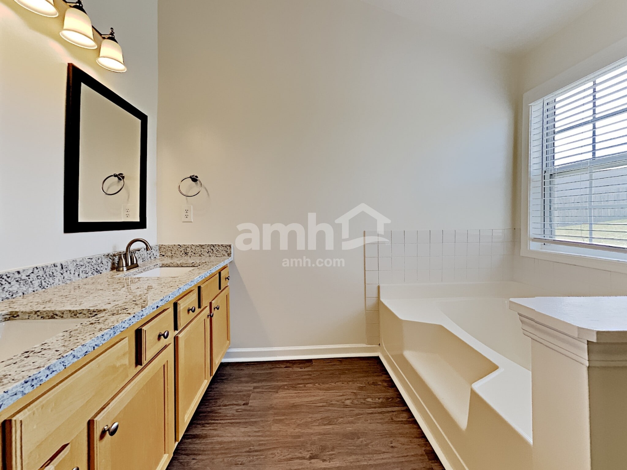 Building Photo - 2534 Dalesford Ct