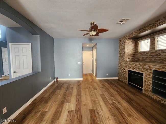 Building Photo - 1805 Grand Rodeo St