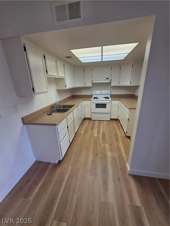 Building Photo - 1601 Justin Ct