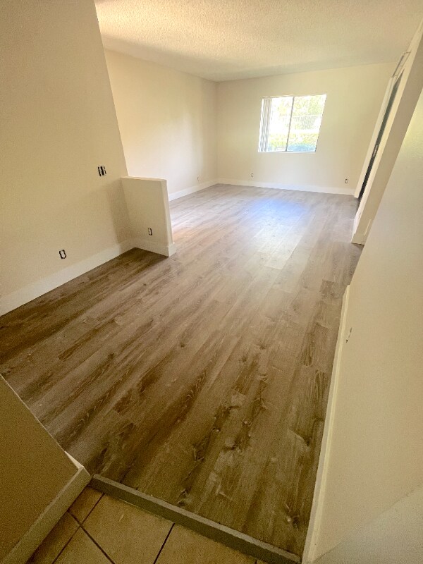 Building Photo - 390 N San Antonio Ave