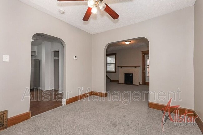 Building Photo - 542 Lindell St