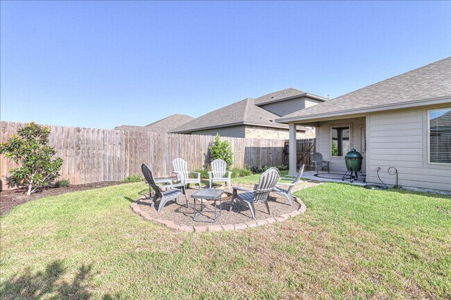 Building Photo - 7213 Adler Dr