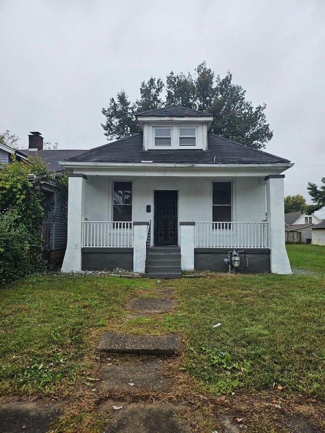 Primary Photo - 2 bed 1 bath house