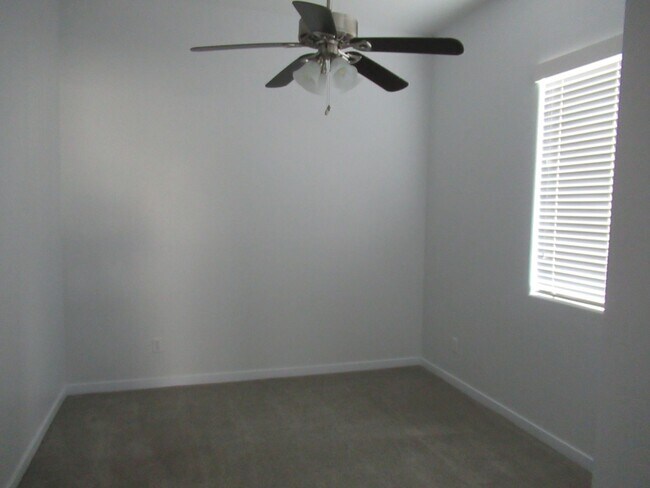 Building Photo - MULBERRY