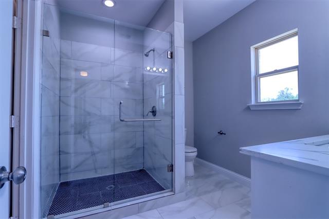 Building Photo - 2813 Belmont Dr