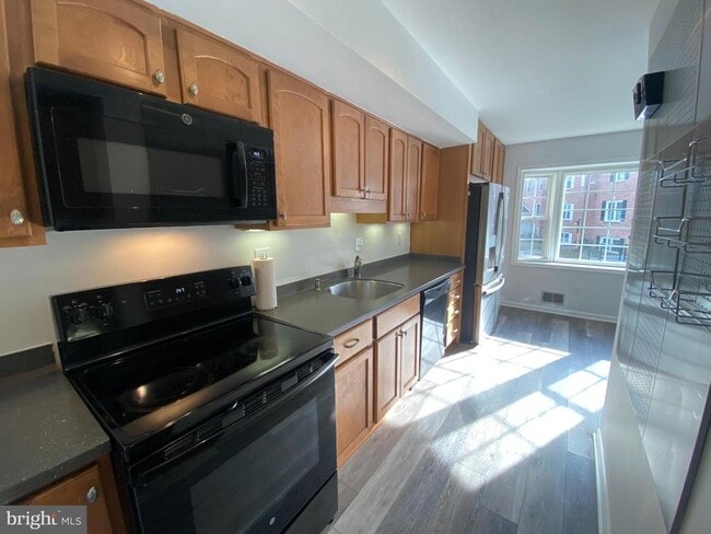 Building Photo - 3116 Cedar Grove Dr