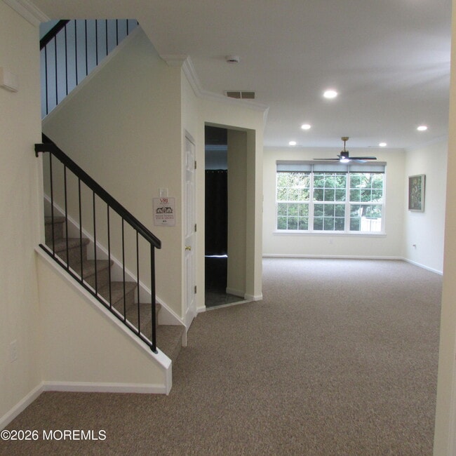 Building Photo - 29 Tall Oaks Ct