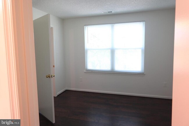 Building Photo - 12907 Churchill Ridge Cir