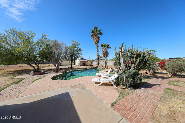 Building Photo - 8531 W Pinnacle Peak Rd