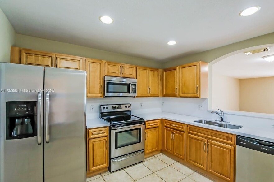 Building Photo - 3205 Osprey Ln
