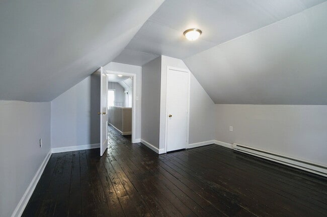 Building Photo - 3907 Peyton Ave