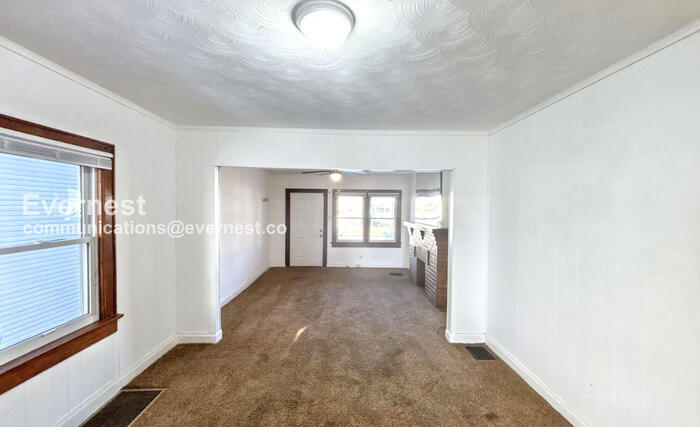 Building Photo - 661 S Burgess Ave