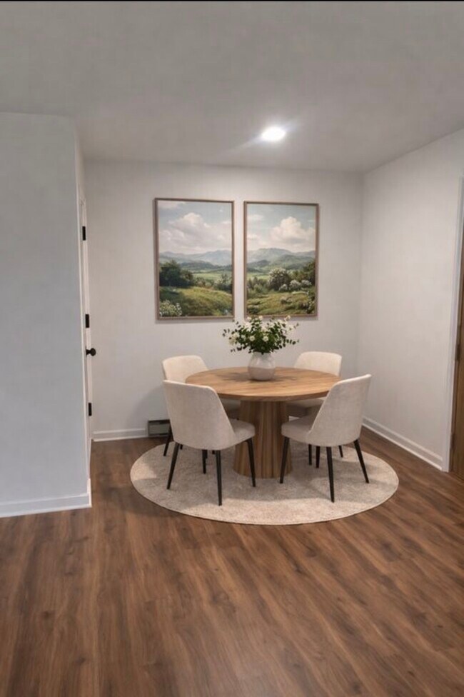 Building Photo - 100 Warren Cir