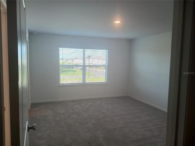 Building Photo - 8607 Tropical Aire Ln