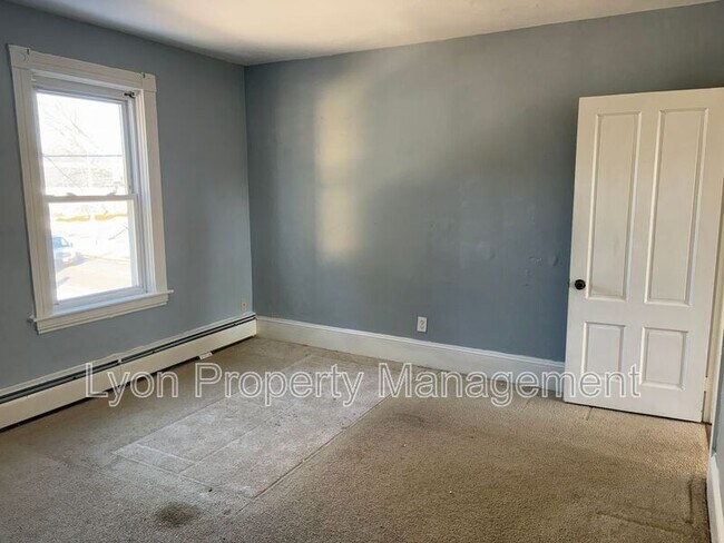 Building Photo - 1134 Social St