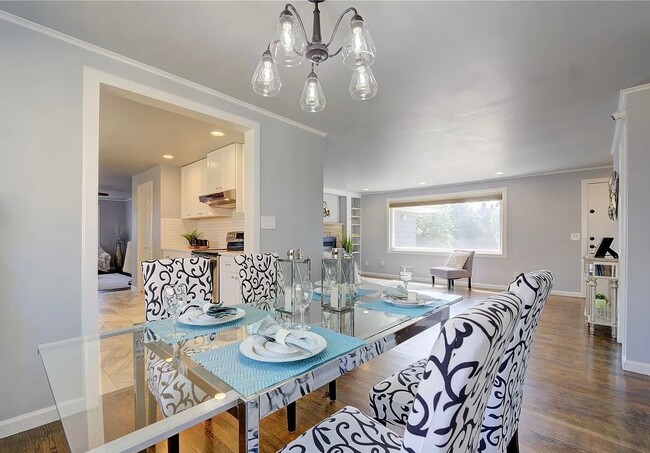 Building Photo - 22620 24th Ave S