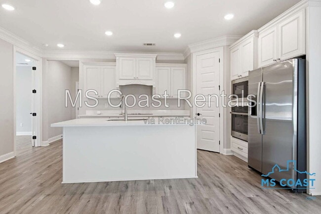 Building Photo - 102 Everly Cir