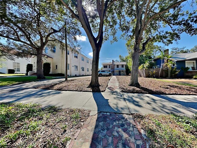 Building Photo - 2624 12th St N