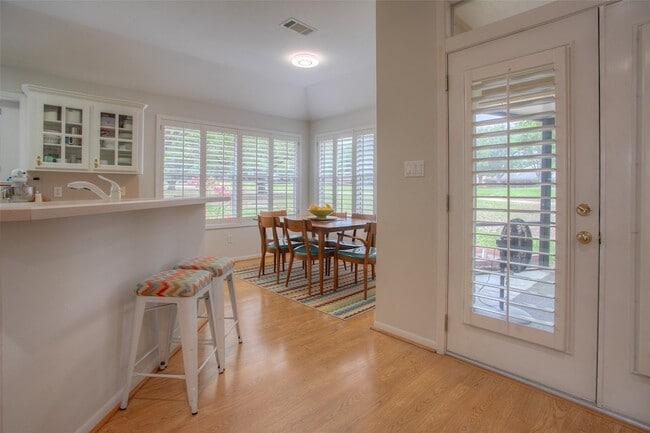 Building Photo - 134 Waters Edge