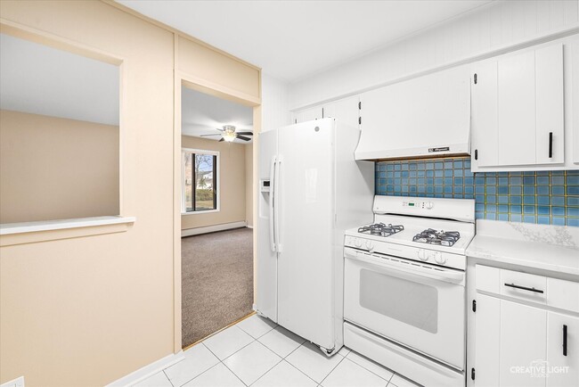 Building Photo - 109 S Gregory St