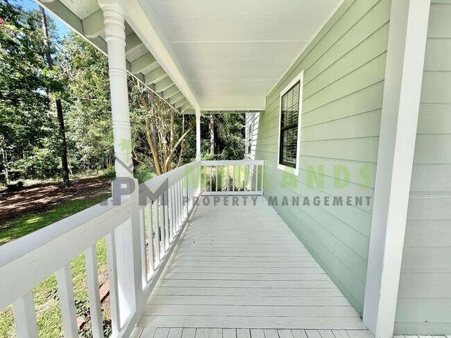 Building Photo - 746 Madera Rd