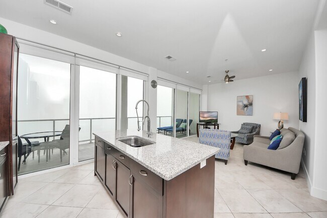 Building Photo - 10327 Termini-San Luis Pass Rd