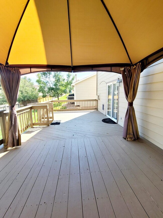 Building Photo - Boastful 3 Bedroom West Side home in gated...