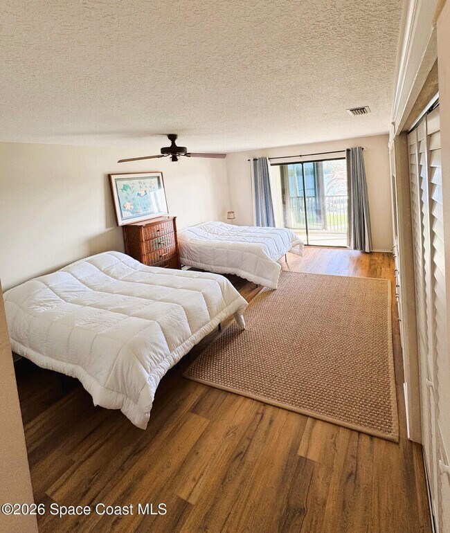 Building Photo - 1525 Minutemen Causeway