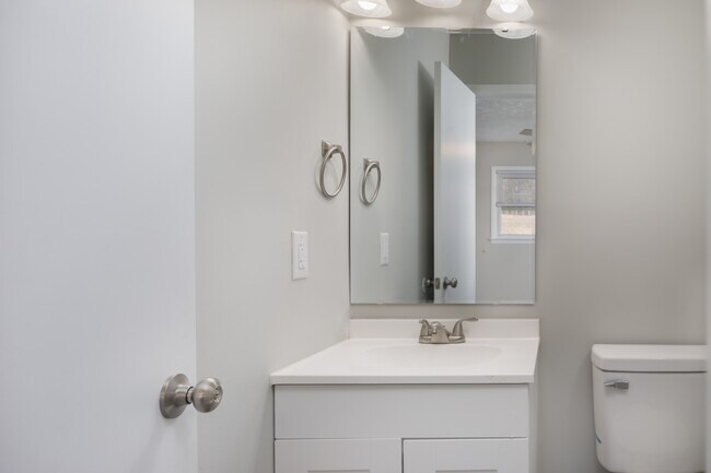 Building Photo - 3207 Tallywood Dr