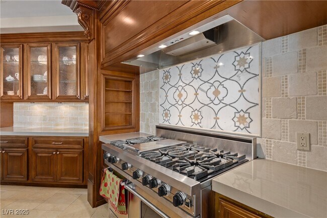 Building Photo - 9101 Alta Dr