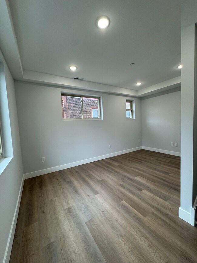 Building Photo - 3263 N 13th St
