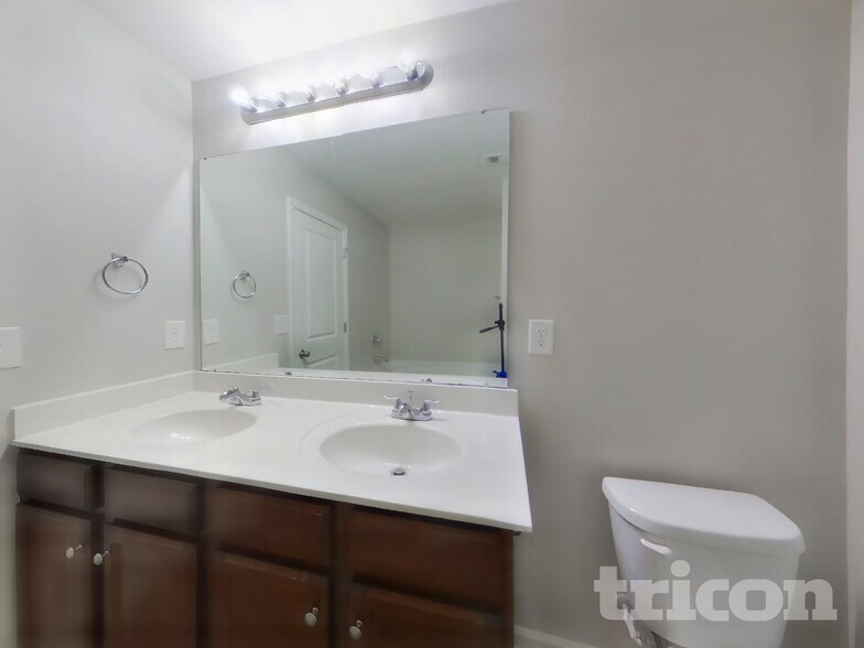 Building Photo - 3832 Hope Marian St