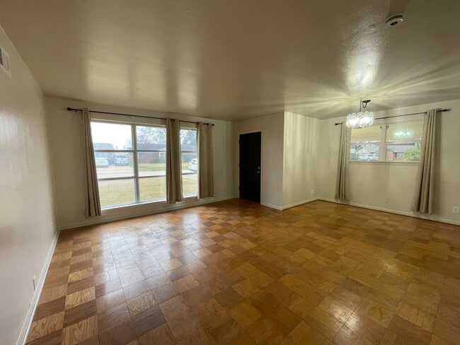 Building Photo - Anderson Island Remodeled Beauty! Hurry Wont Last Long!