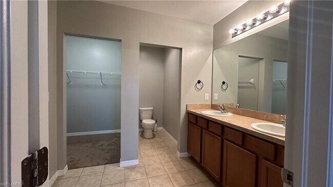 Building Photo - 10353 Canal Brook Ln