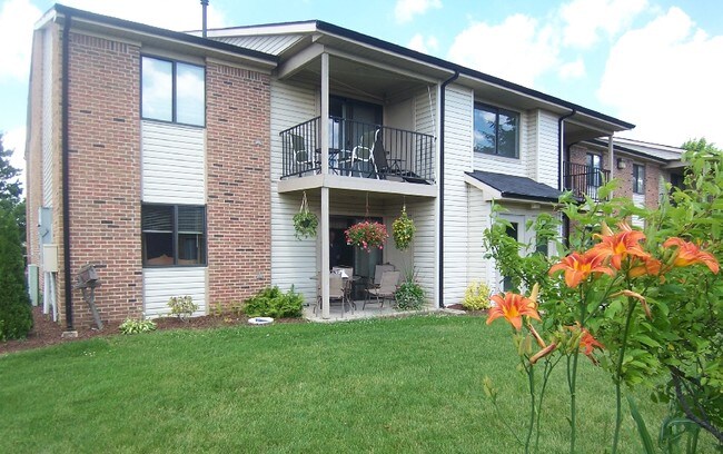 Deerfield Village Apartments Kendallville, IN