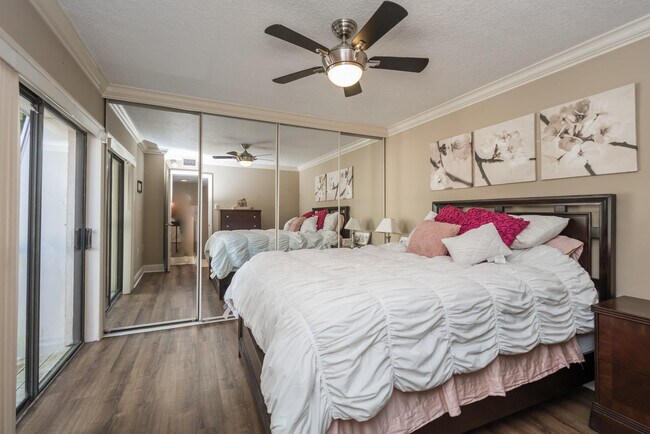 Building Photo - 130 1st Terrace