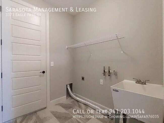 Building Photo - 3373 Eagle Pass St