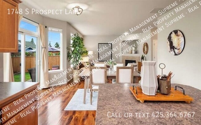 Building Photo - 1748 S Prospect Ln