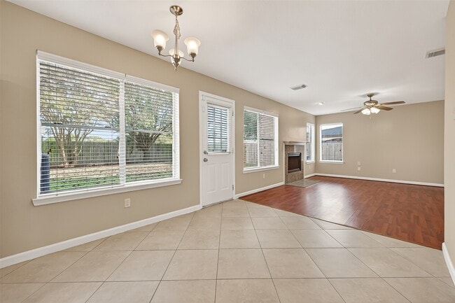 Building Photo - 8411 Tamayo Dr