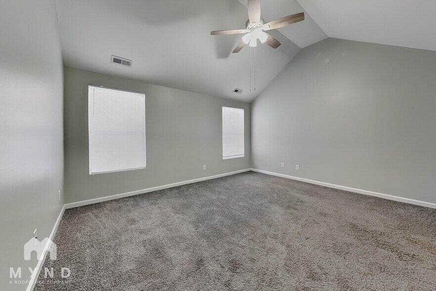 Building Photo - 3400 Fatima Ct