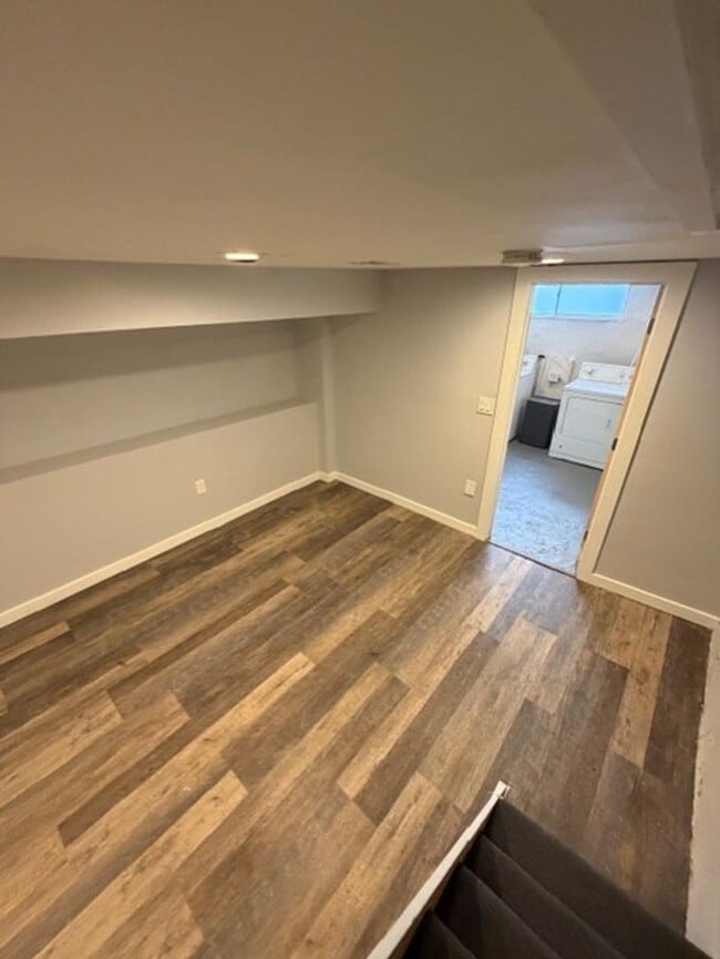 Building Photo - Beauty in LOMO