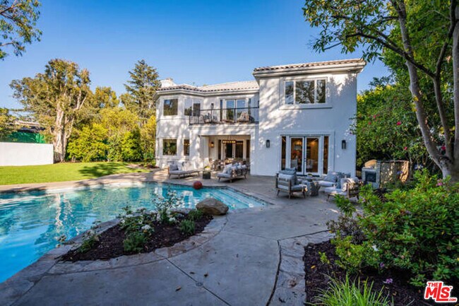 Building Photo - 11797 Chaparal St