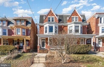 Building Photo - 340 College Ave