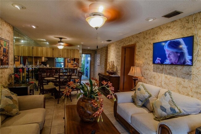 Building Photo - 8044 NW 41 Ct