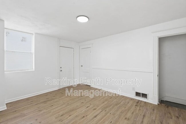 Building Photo - 3125 Clay Ave