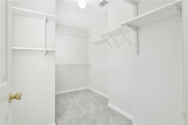 Building Photo - 2694 Winslow Ridge Dr NE